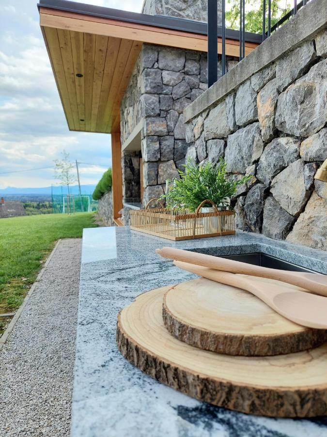 Vineyard Cottage Lan Na Hribu Semic Kültér fotó