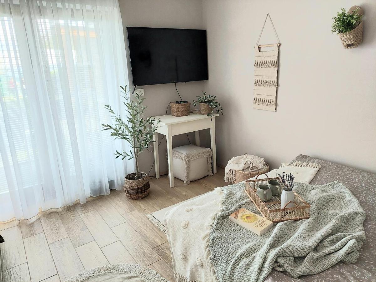 Vineyard Cottage Lan Na Hribu Semic Kültér fotó